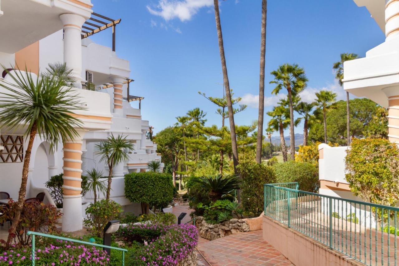 Matchroom Country Club Resort Fuengirola Exterior photo
