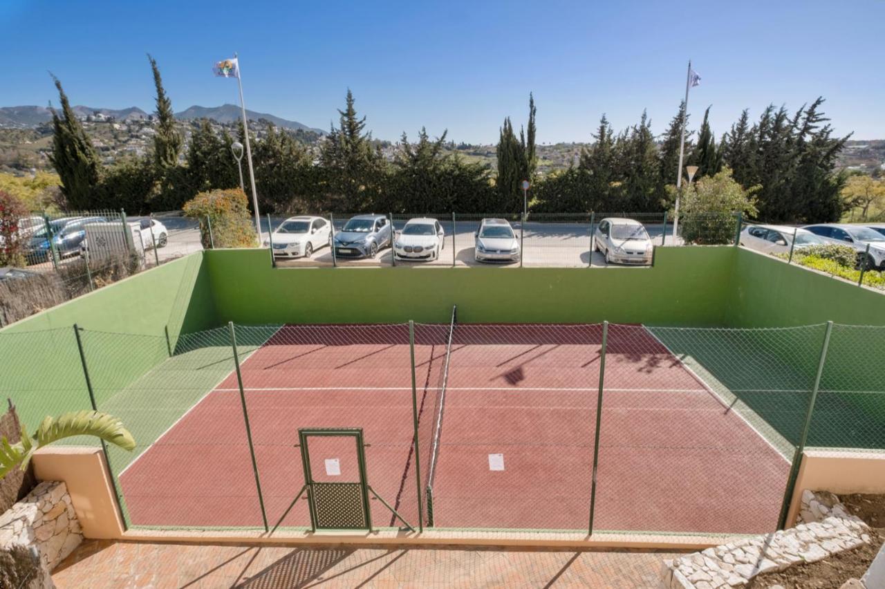 Matchroom Country Club Resort Fuengirola Exterior photo